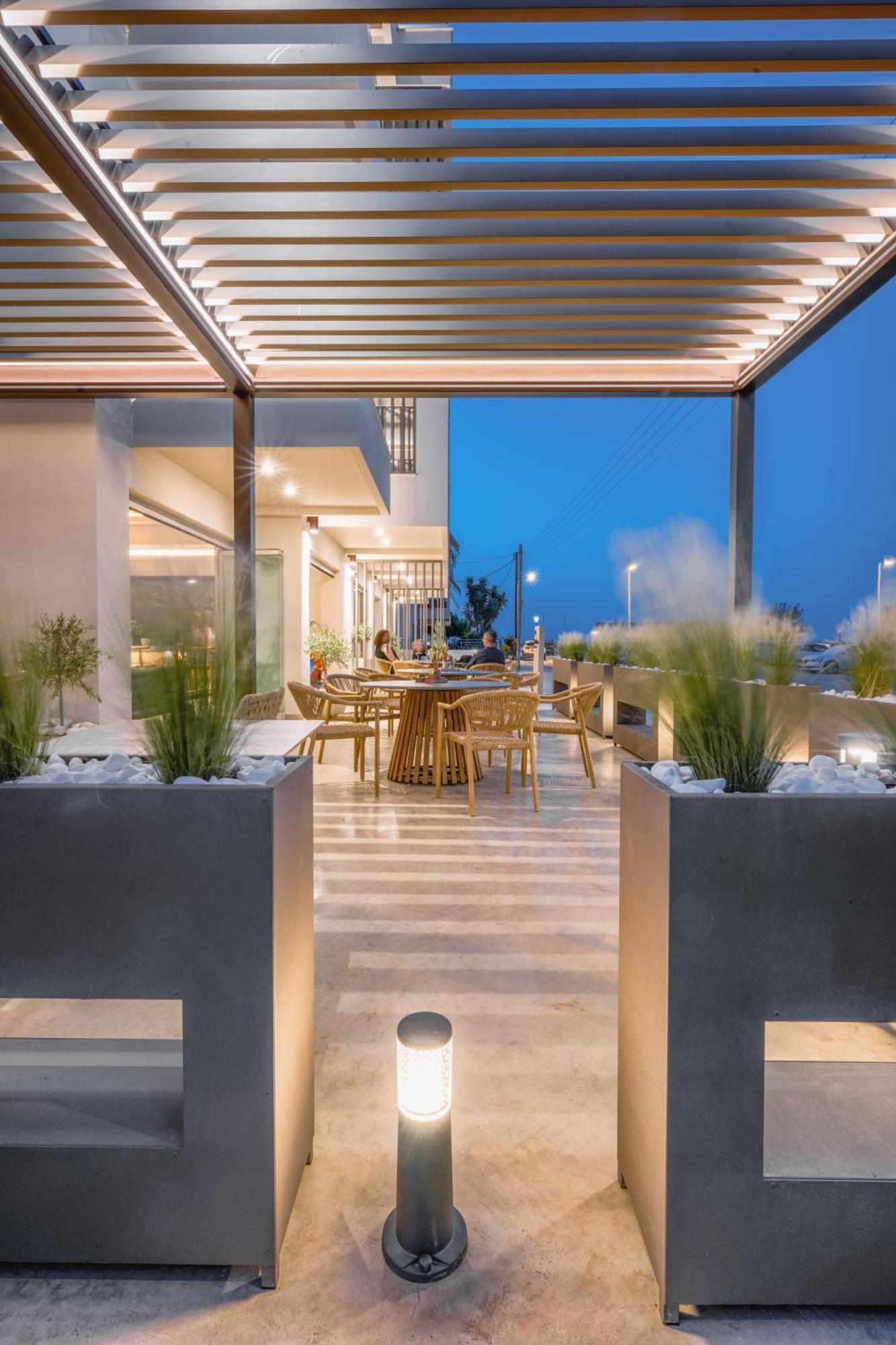 Pantheon Sea View Aparthotel Neoi Poroi Exterior photo