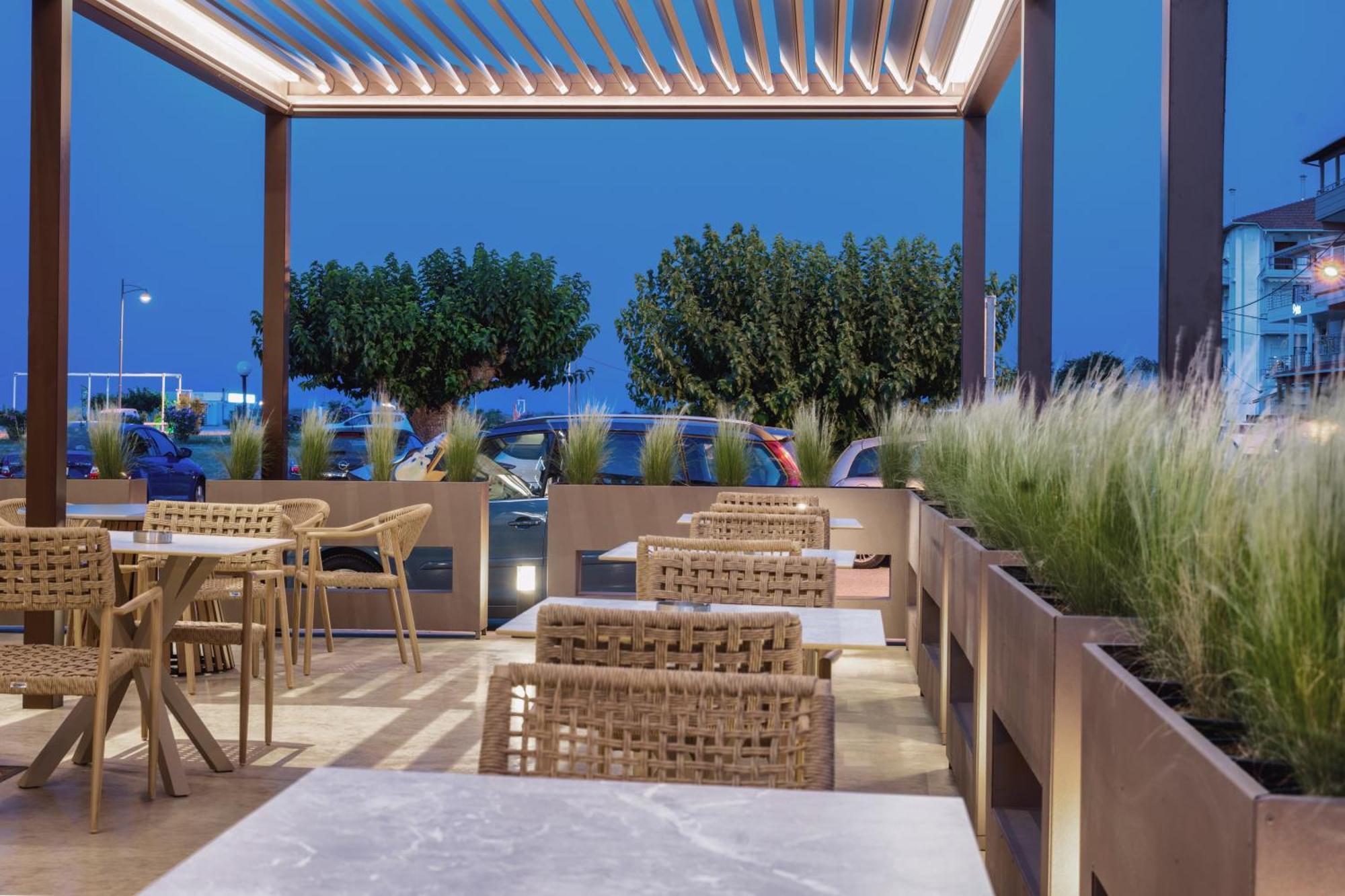Pantheon Sea View Aparthotel Neoi Poroi Exterior photo